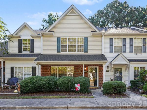 12732 Hennigan Place Lane, Charlotte, NC 28214