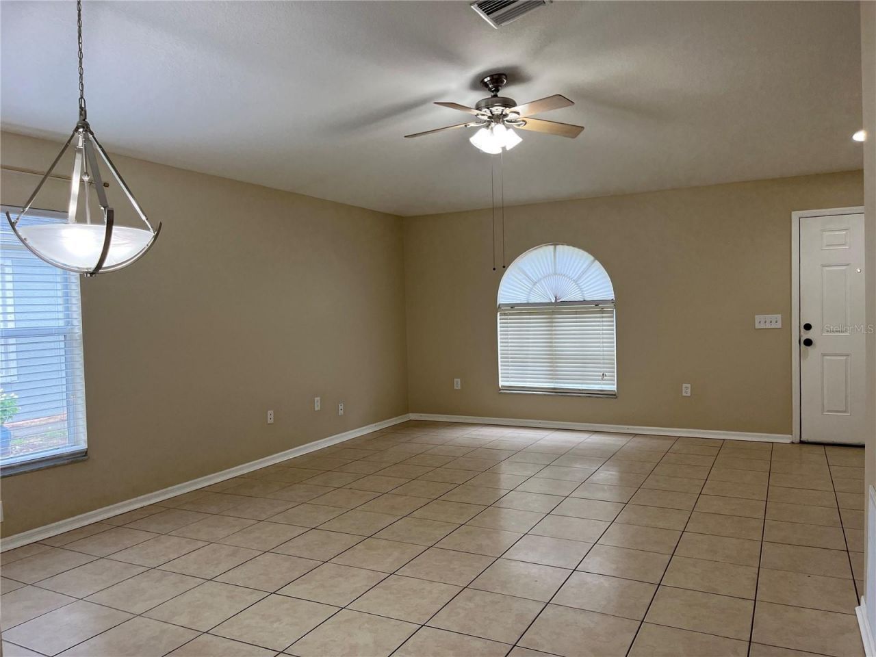 515 Sable Pointe Avenue , Seffner, FL 33584 Photo