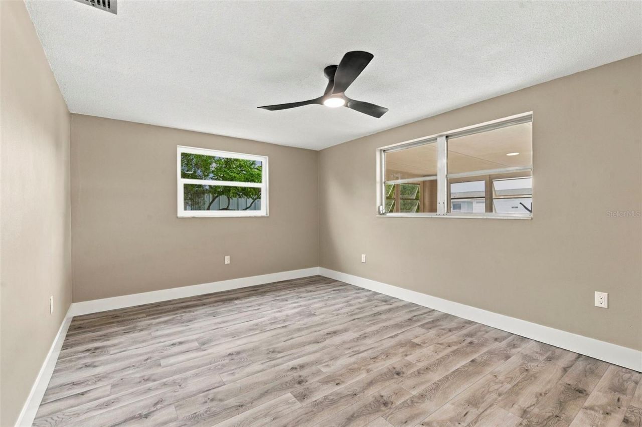 10734 Leeds Road , Port Richey, FL 34668 Photo