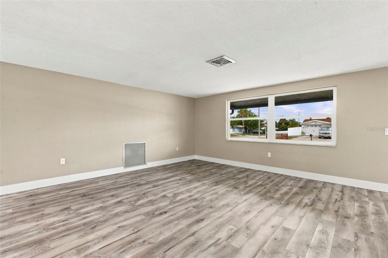 10734 Leeds Road , Port Richey, FL 34668 Photo