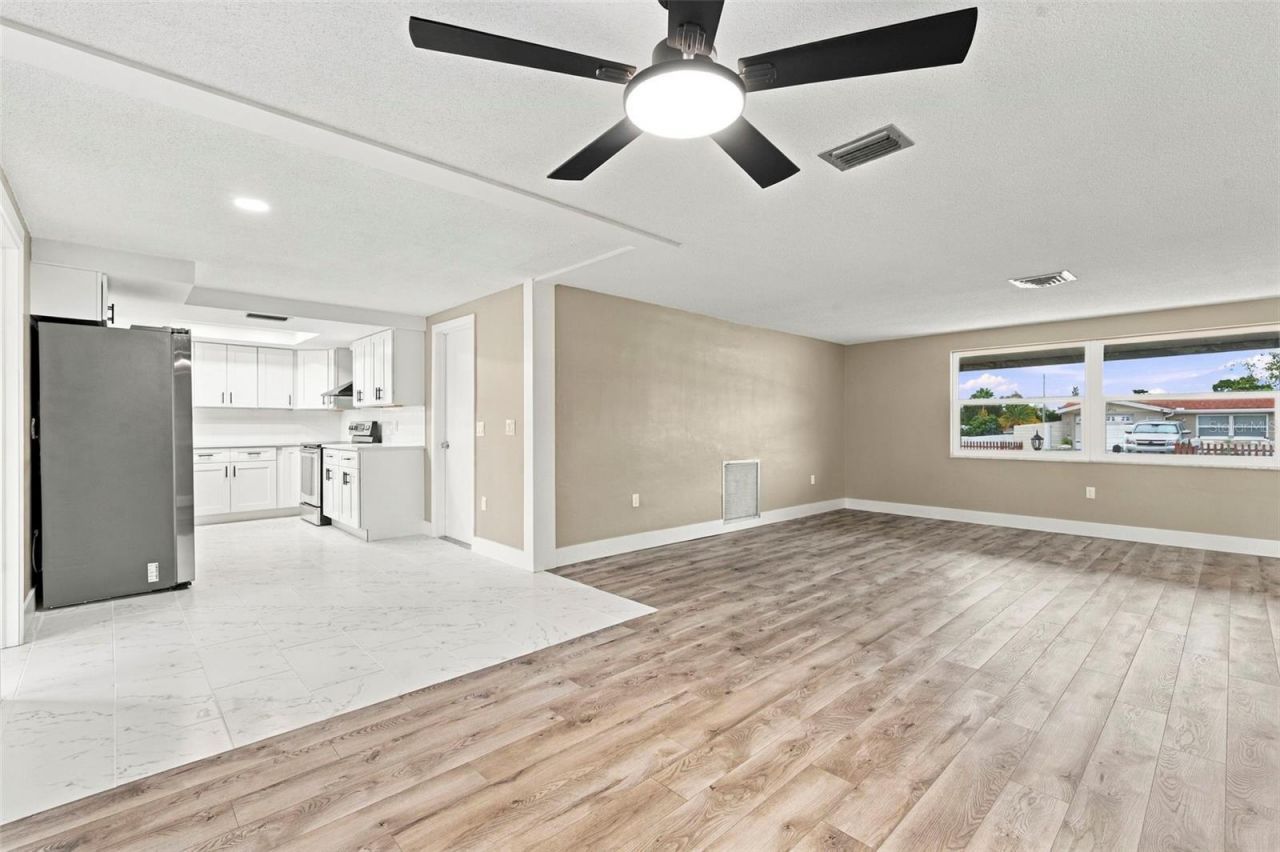 10734 Leeds Road , Port Richey, FL 34668 Photo