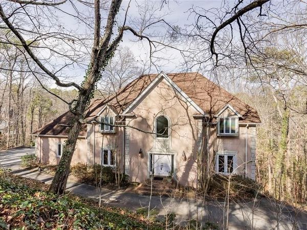 5105 Jett Forest Trail NW, Atlanta, GA 30327