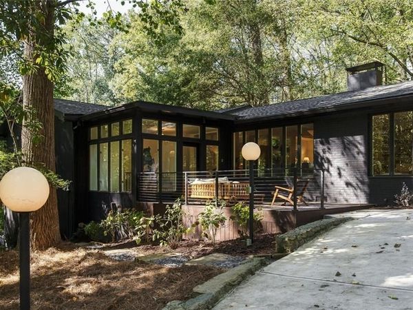 922 Barton Woods Road NE, Atlanta, GA 30307