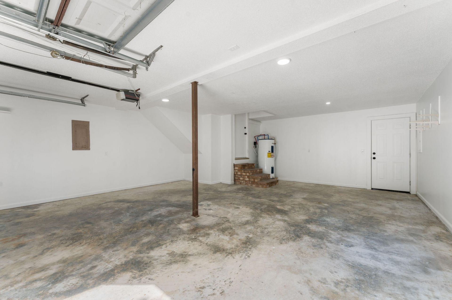 710 Cluster Pines Road Photo 23