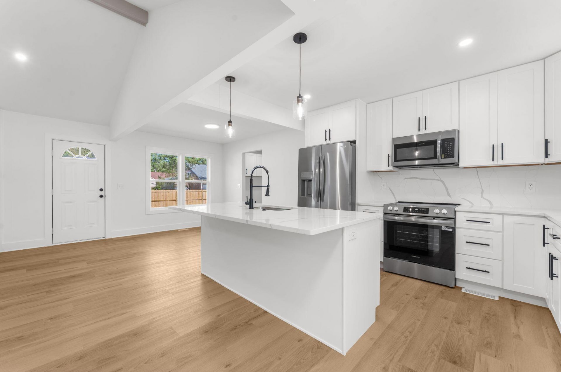 710 Cluster Pines Road Photo 5