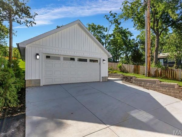 1119 Yale Avenue , Richmond Heights, MO 63117