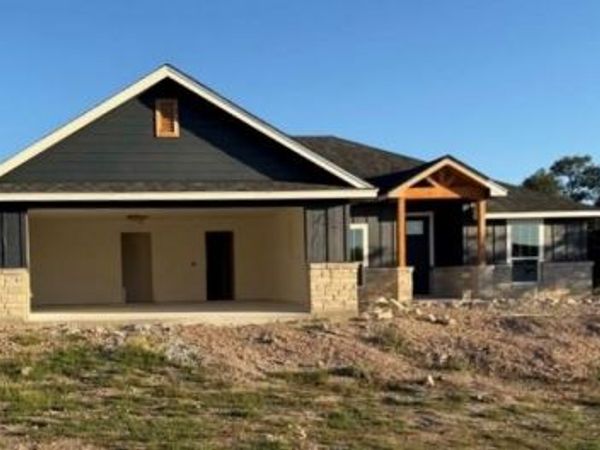 120 Aidan CT, Burnet, TX 78611
