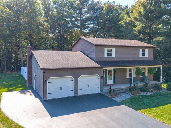 107 Independence Drive, Ballston Spa, NY 12020