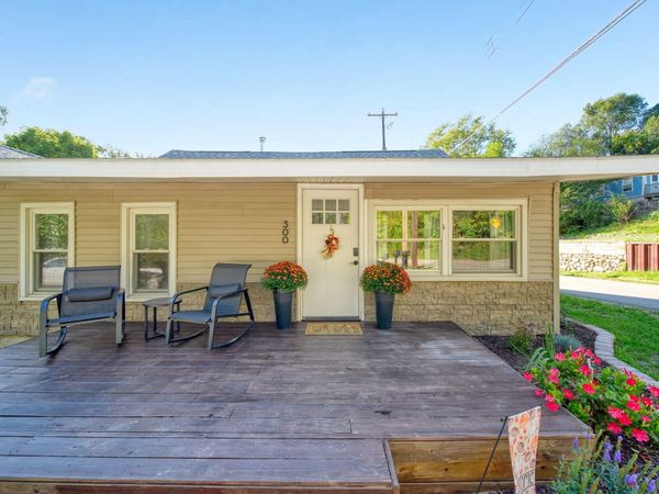 300 Park Avenue, Jackson, MI 49203