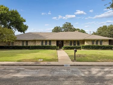 4333 Echo Glen Drive, Dallas, TX 75244