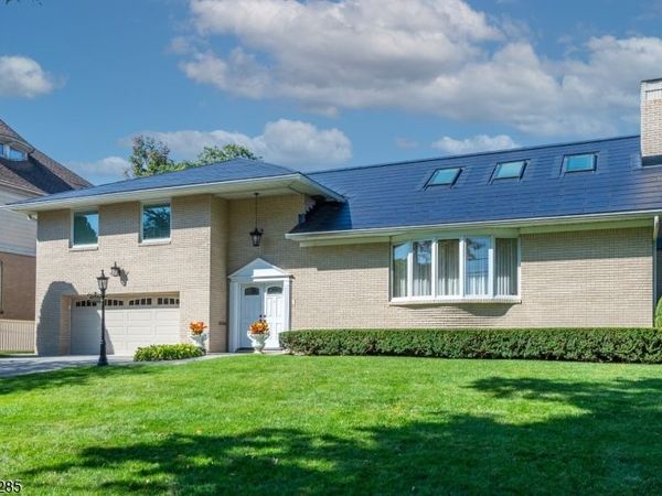 182 Ridge Rd, Rutherford, NJ 07070