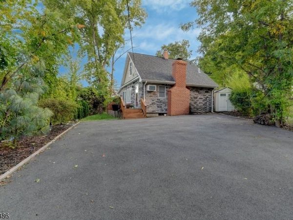 63 Terrace Ave, Butler, NJ 07405