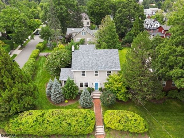 420 Up Mountain Avenue, Montclair, NJ 07043
