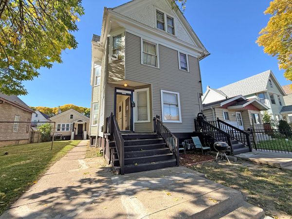 1225 N 20th St, Unit 1225A, 122, Milwaukee, WI 53204