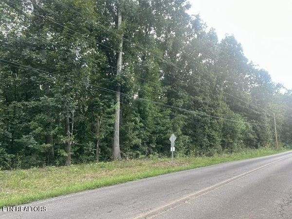131 County Road 326 , Sweetwater, TN 37874