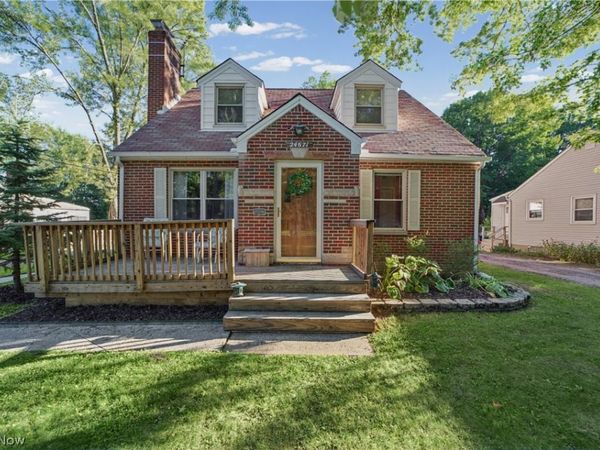 24671 Florence Avenue , North Olmsted, OH 44070