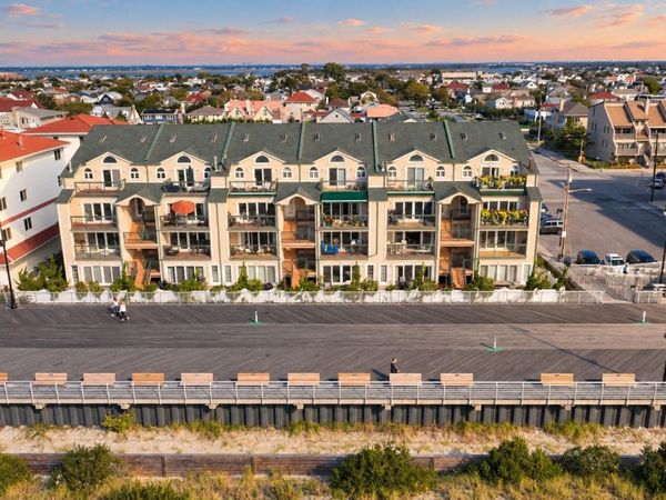 412 Oceanfront , Long Beach, NY 11561