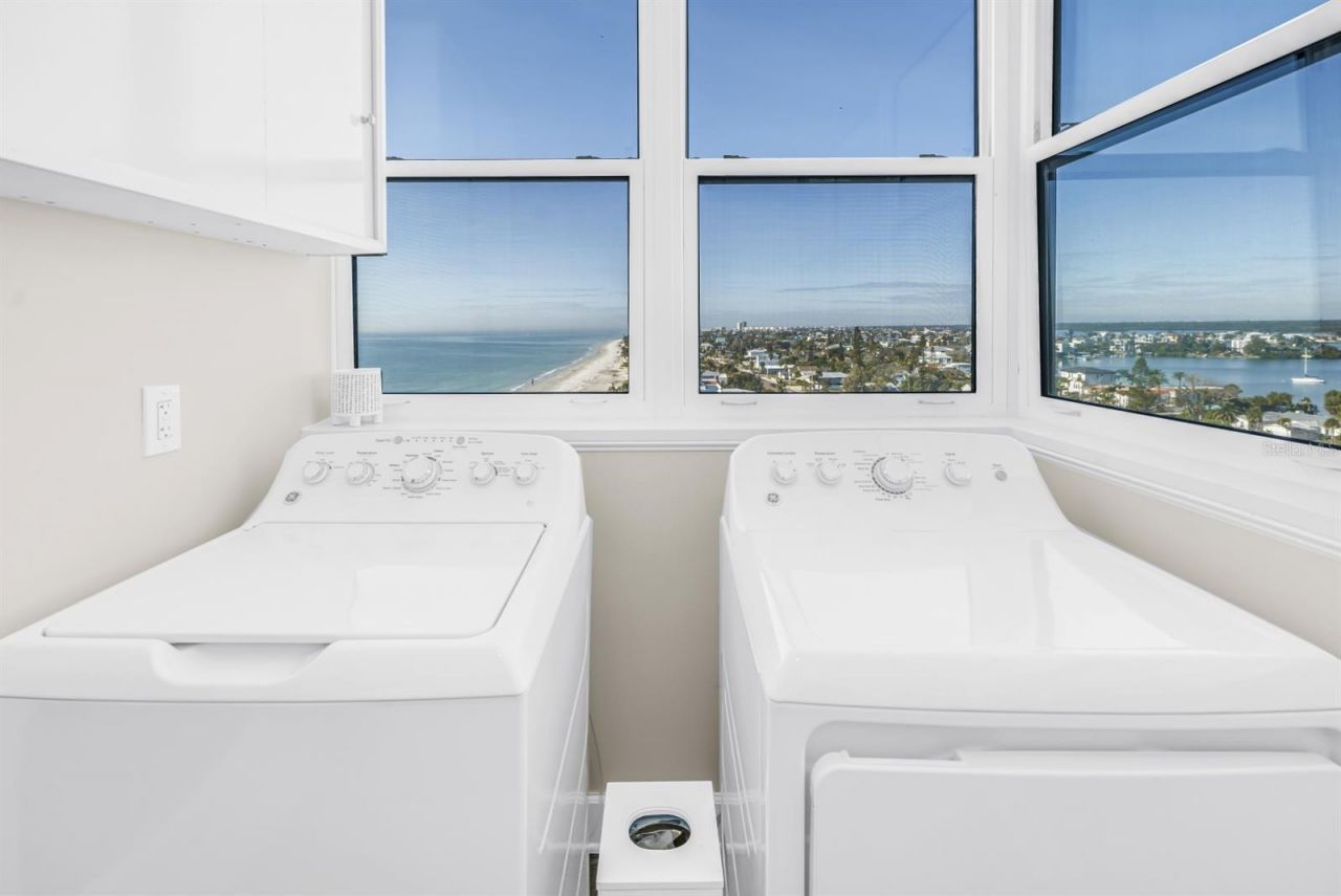 15462 Gulf Boulevard, Unit 1006, Madeira Beach, FL 33708 Photo