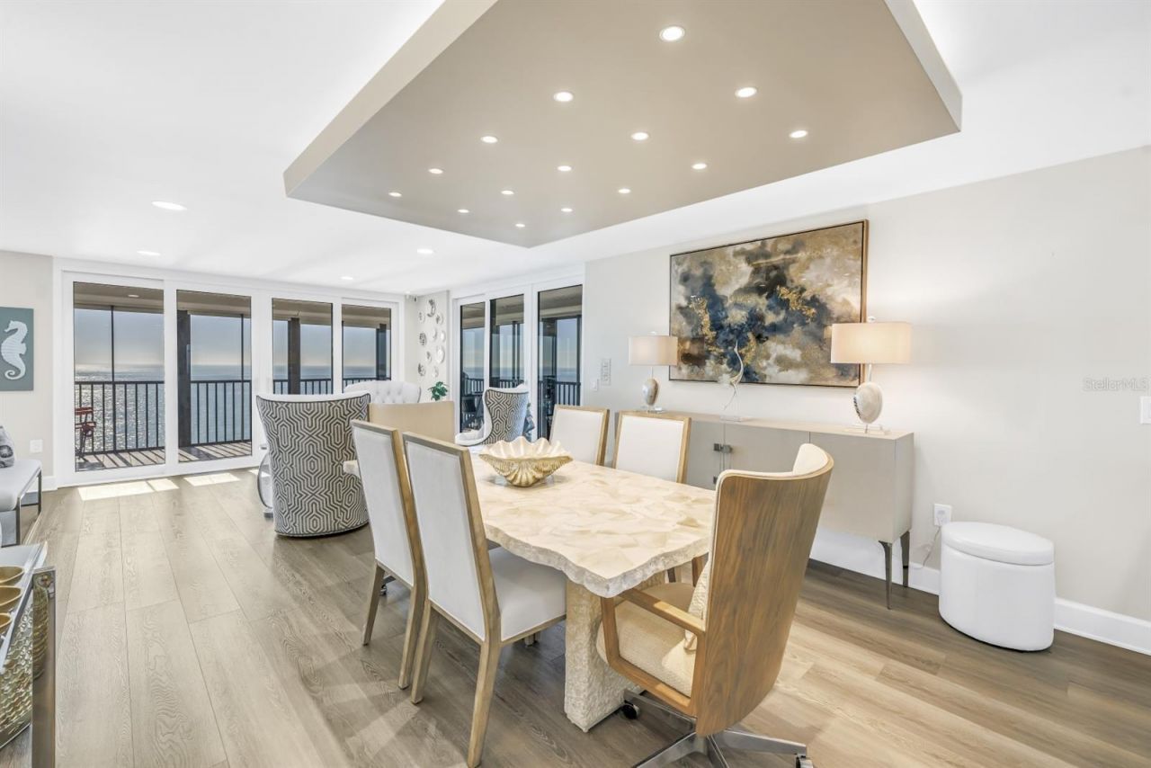 15462 Gulf Boulevard, Unit 1006, Madeira Beach, FL 33708 Photo
