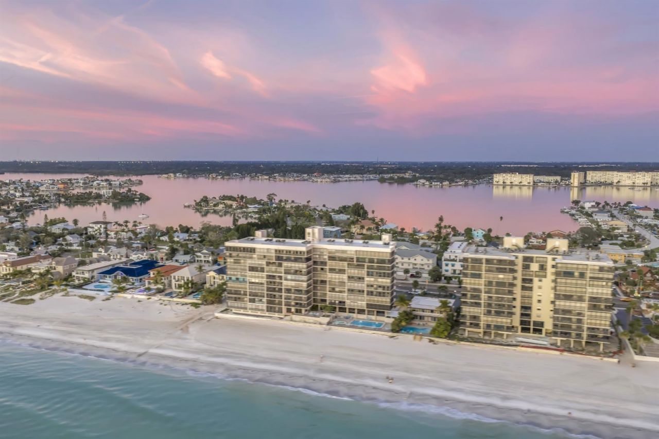 15462 Gulf Boulevard, Unit 1006, Madeira Beach, FL 33708 Photo