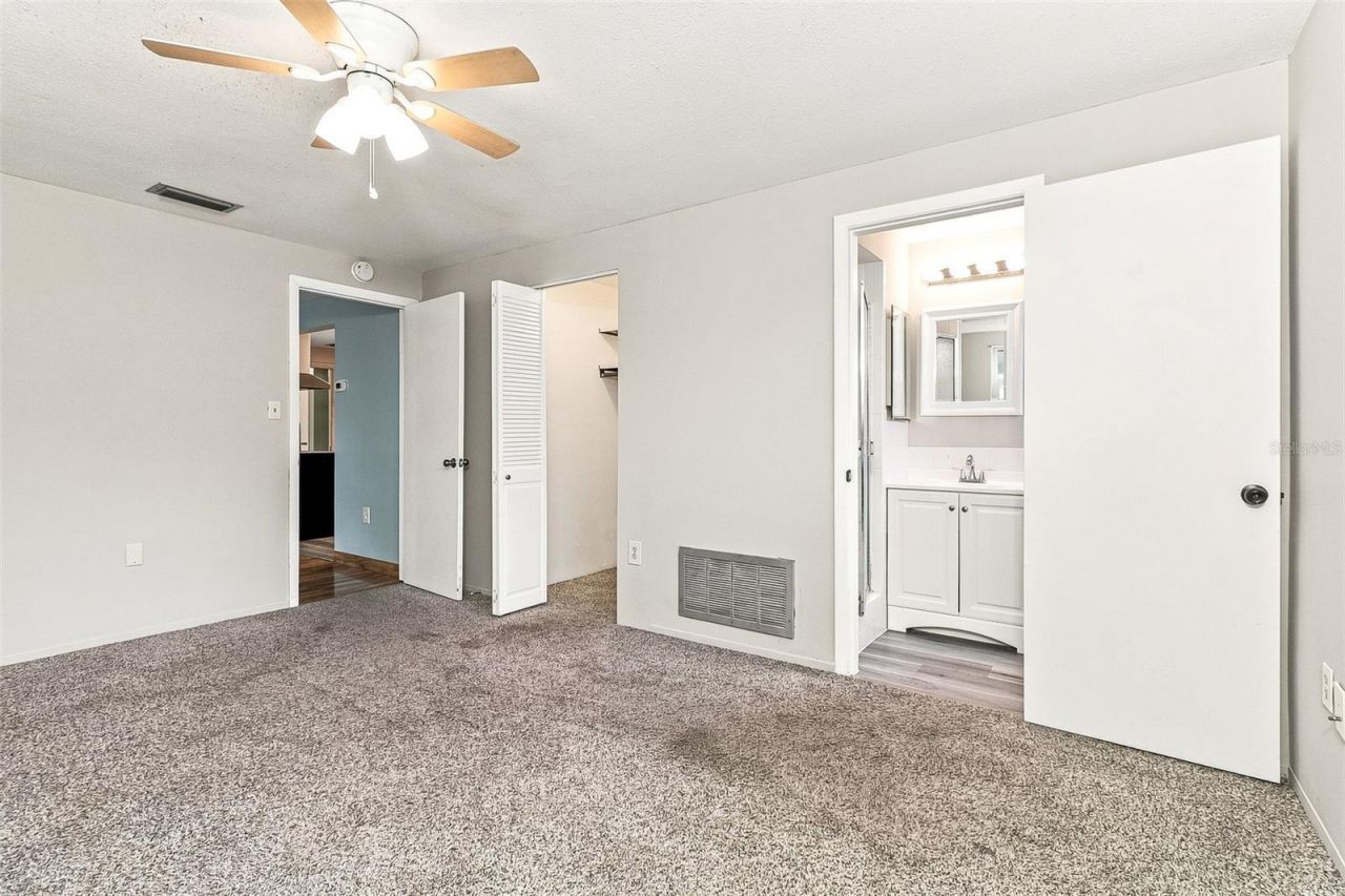 10121 Oleander Drive , Port Richey, FL 34668 Photo