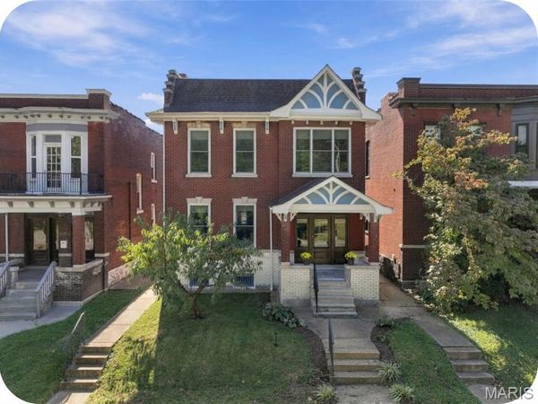 4158 Arsenal Street, St Louis, MO 63116