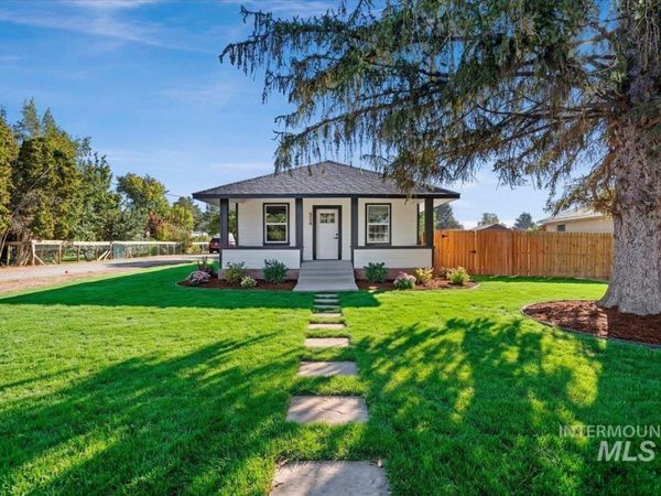 924 Davis St S, Jerome, ID 83338