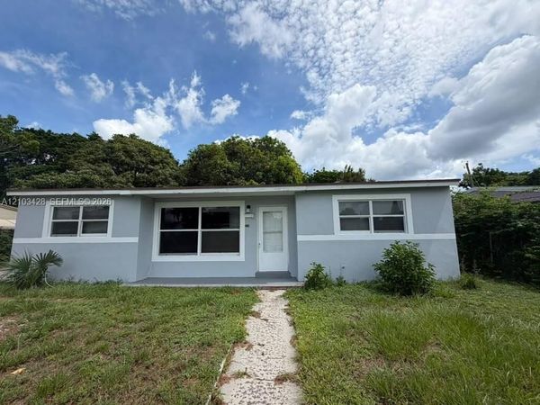 1218 W 25th St , Riviera Beach, FL 33404