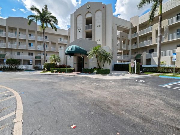 7727 Southampton Ter , Unit 409, Tamarac, FL 33321