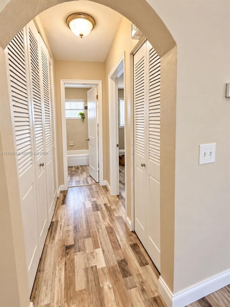 2225 Polk St , Unit 4B, Hollywood, FL 33020 Photo