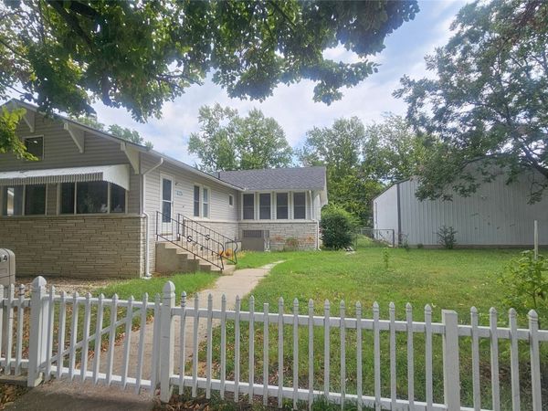 214 F Street NW, Miami, OK 74354
