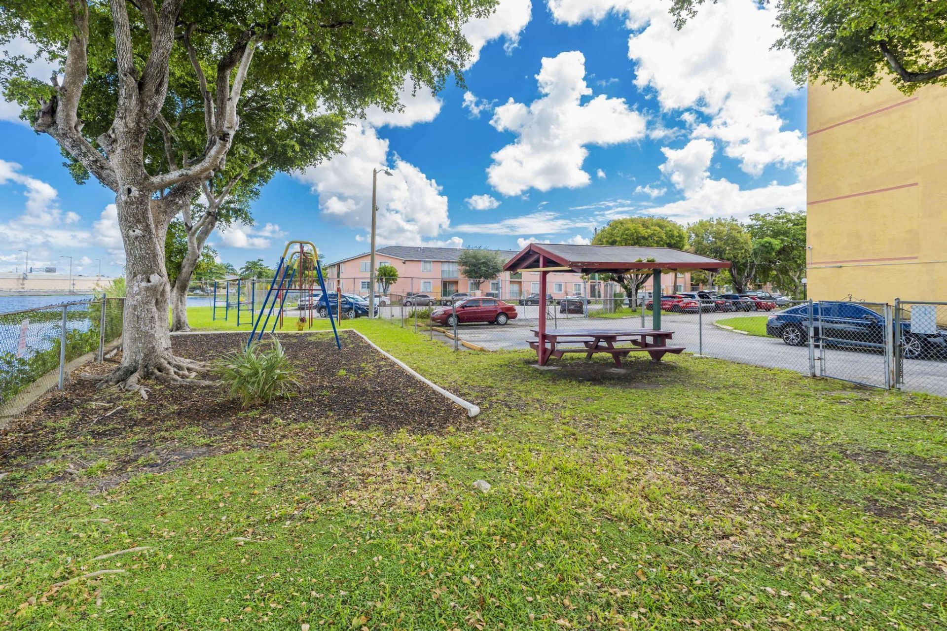 4707 NW 7th Street, Unit 110-8, Miami, FL 33126 Photo