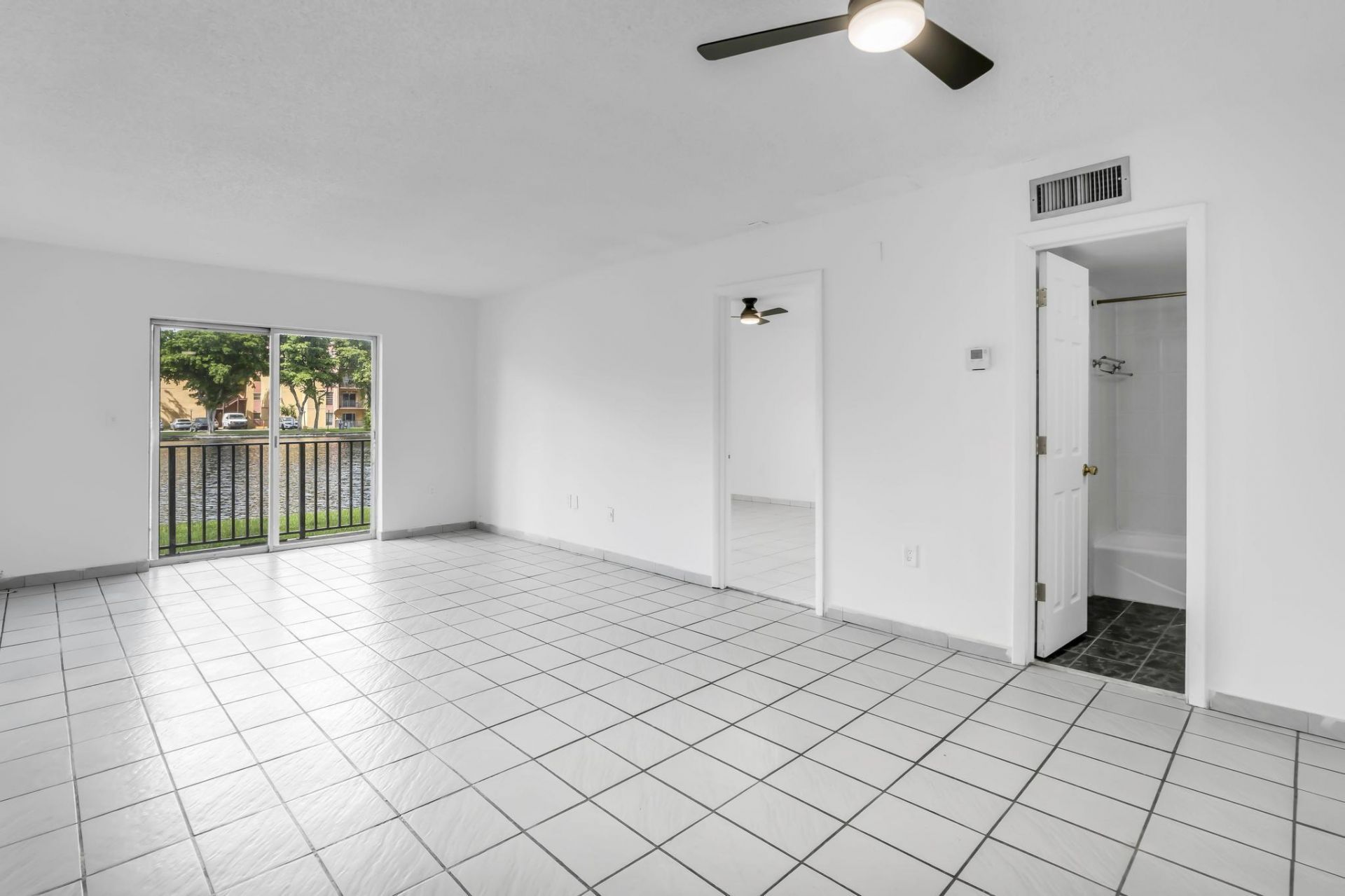 4707 NW 7th Street, Unit 110-8, Miami, FL 33126 Photo