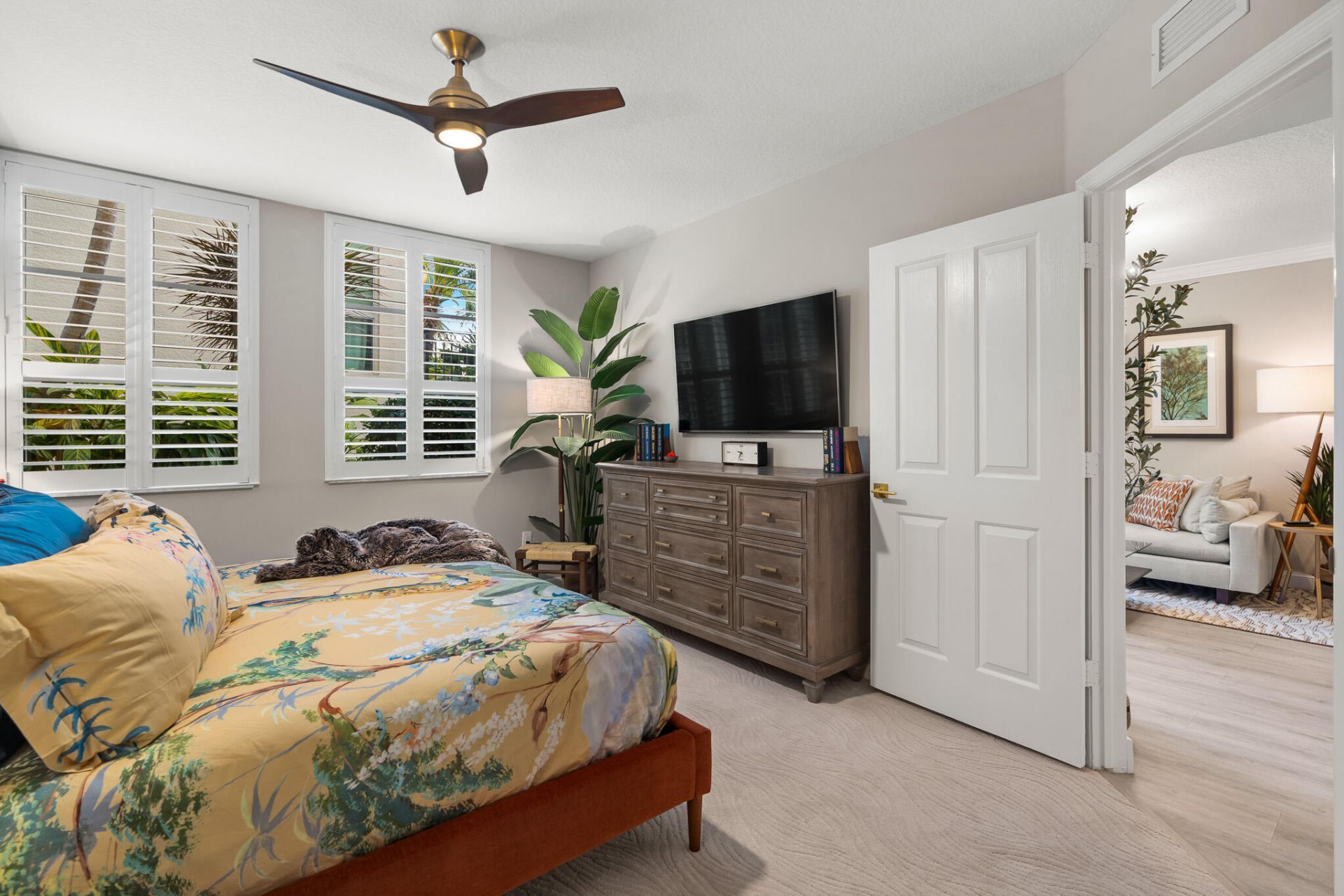 600 S Dixie Highway, Unit 544, West Palm Beach, FL 33401 Photo