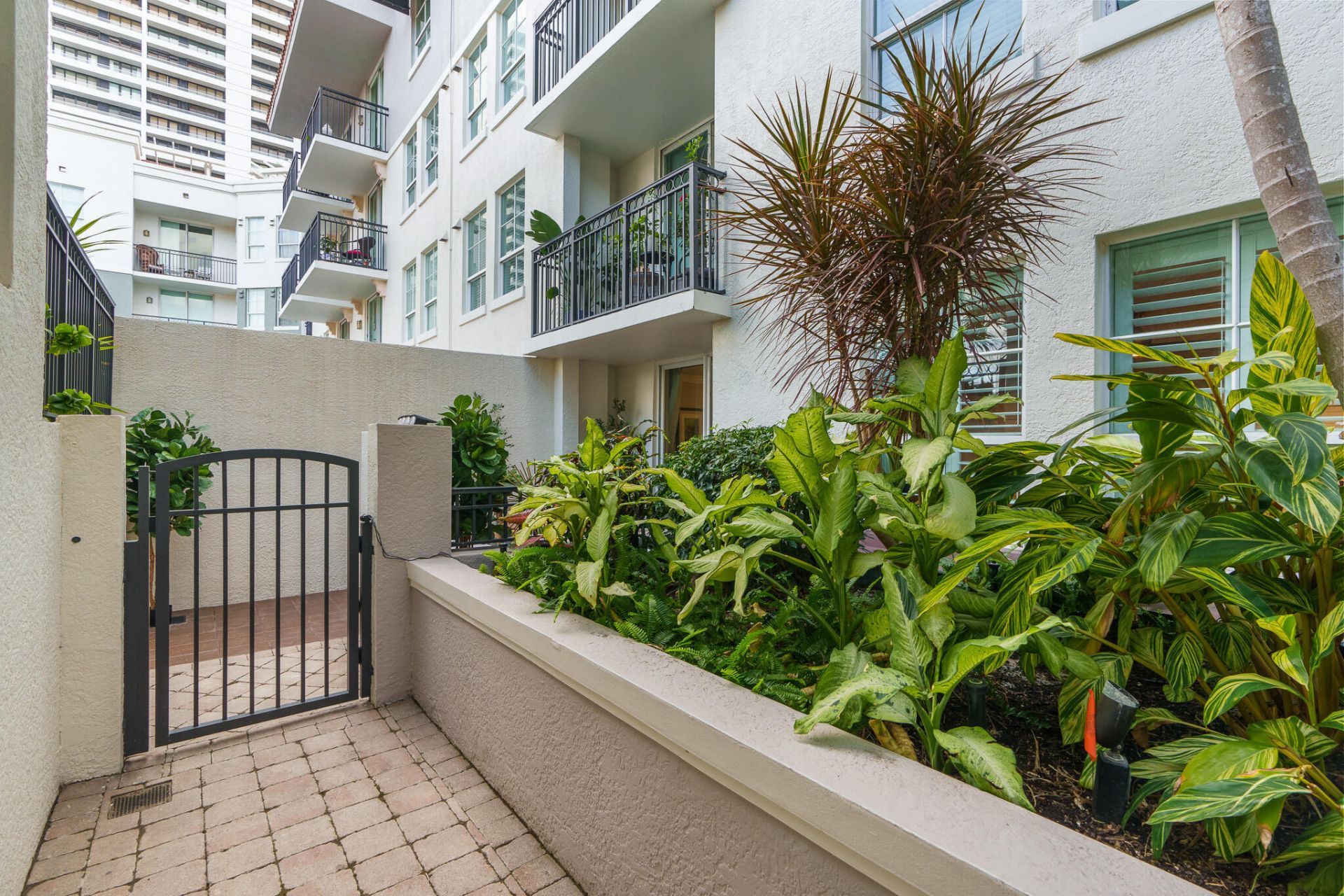 600 S Dixie Highway, Unit 544, West Palm Beach, FL 33401 Photo