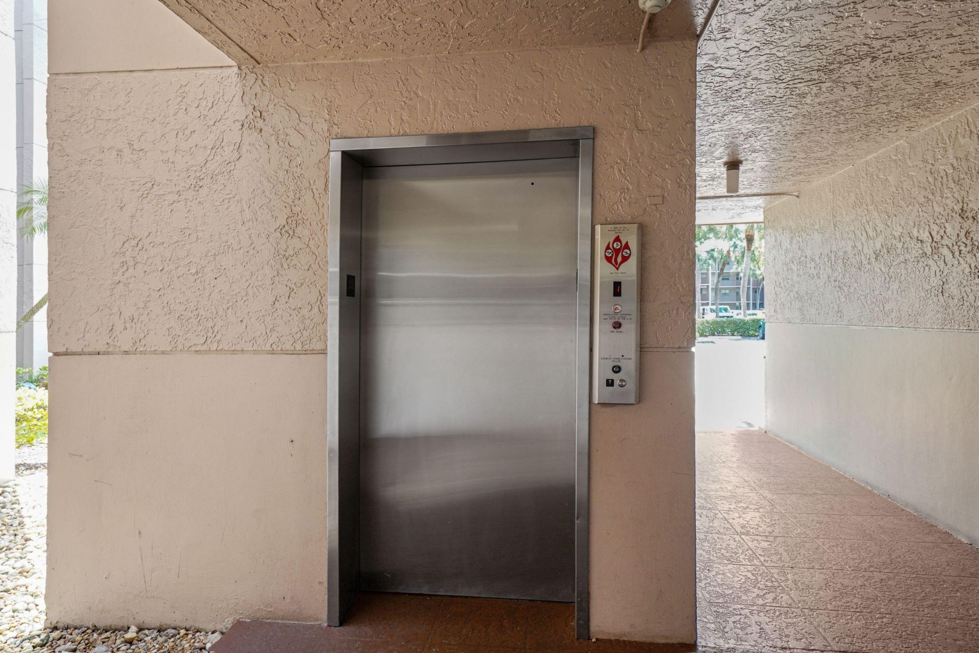 1900 Sabal Palm Drive, Unit 205, Davie, FL 33324 Photo