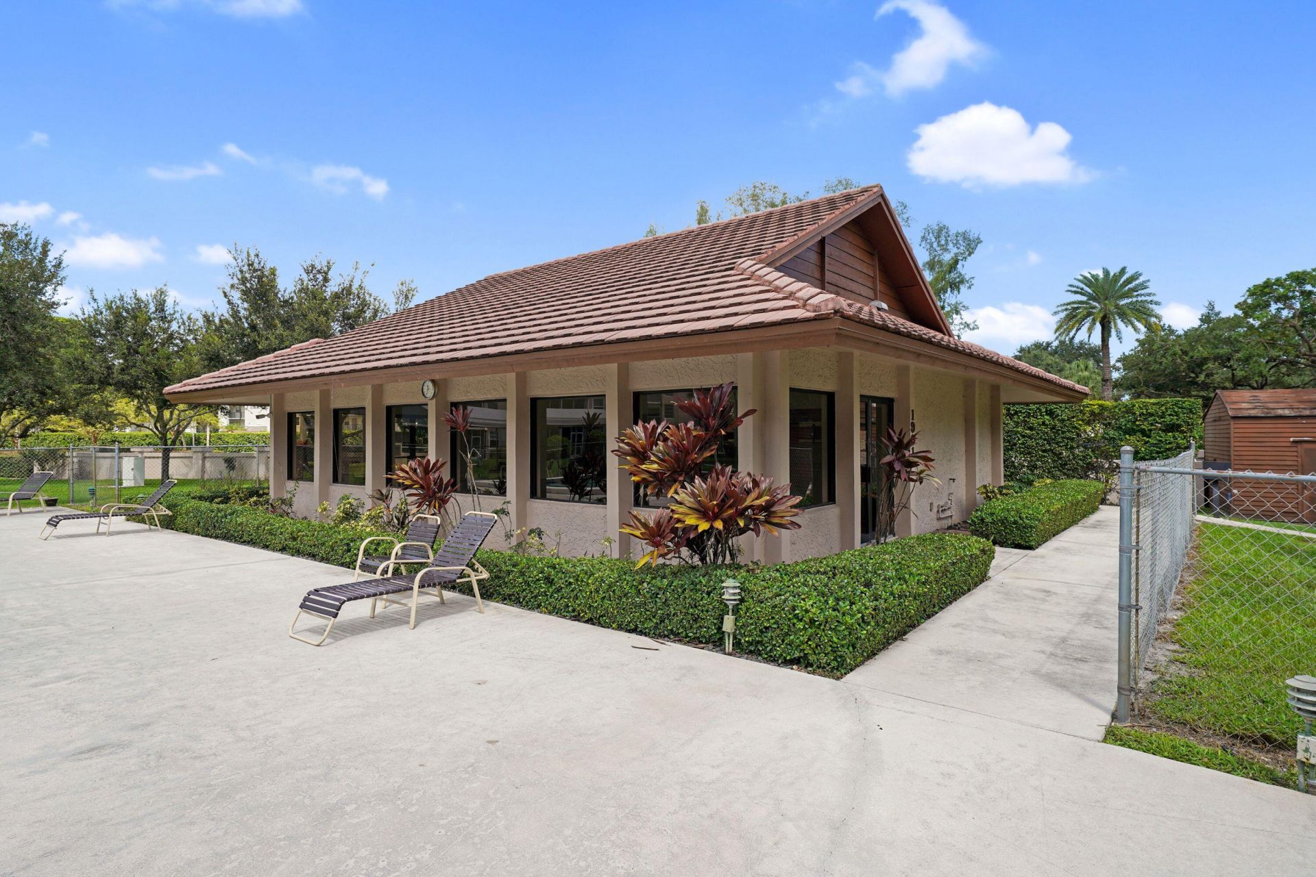 1900 Sabal Palm Drive, Unit 205, Davie, FL 33324 Photo