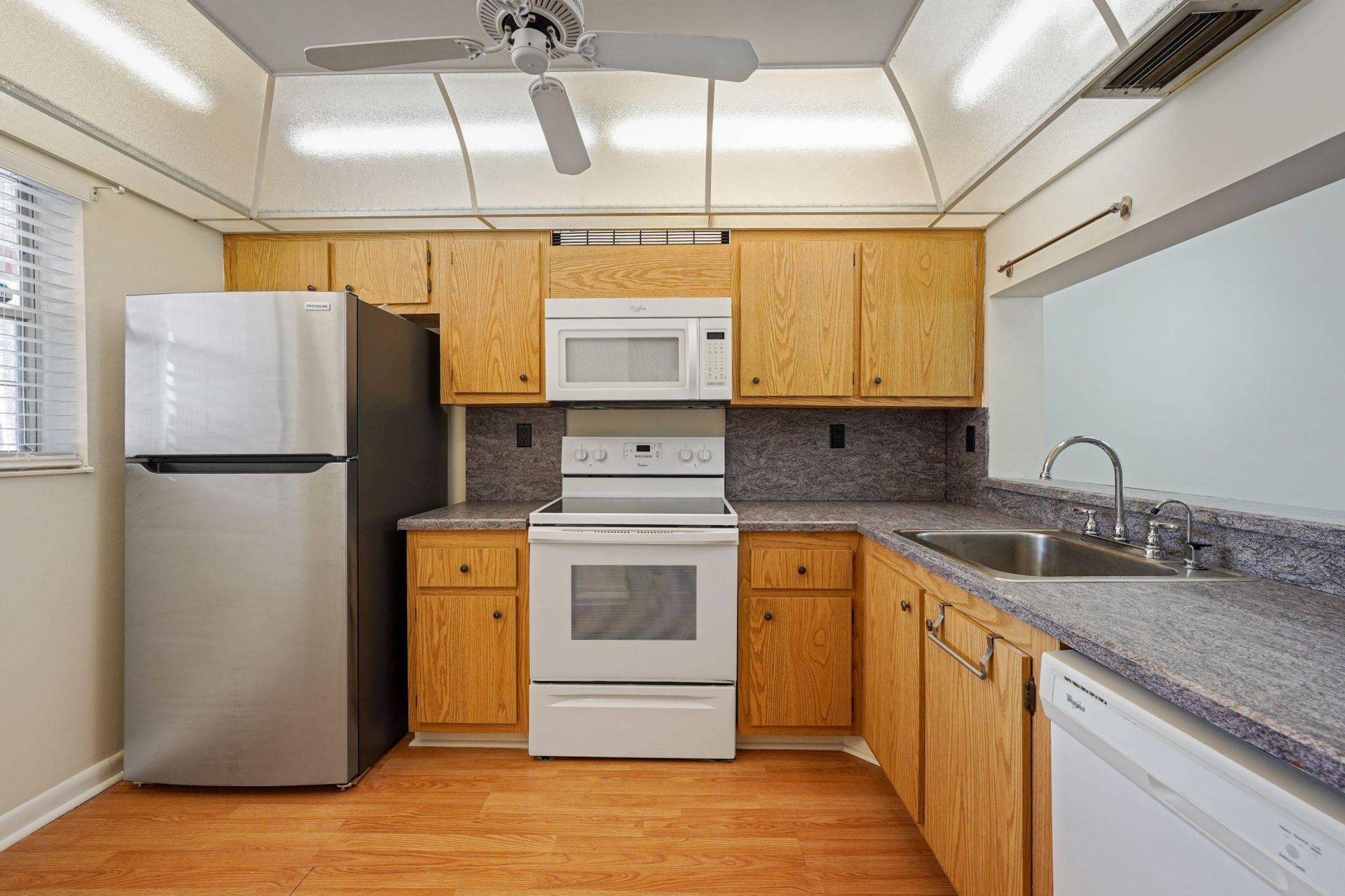 1900 Sabal Palm Drive, Unit 205, Davie, FL 33324 Photo