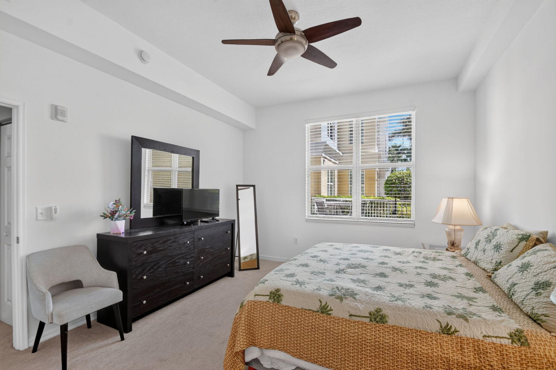 806 E Windward Way, Unit 108, Lantana, FL 33462 Photo
