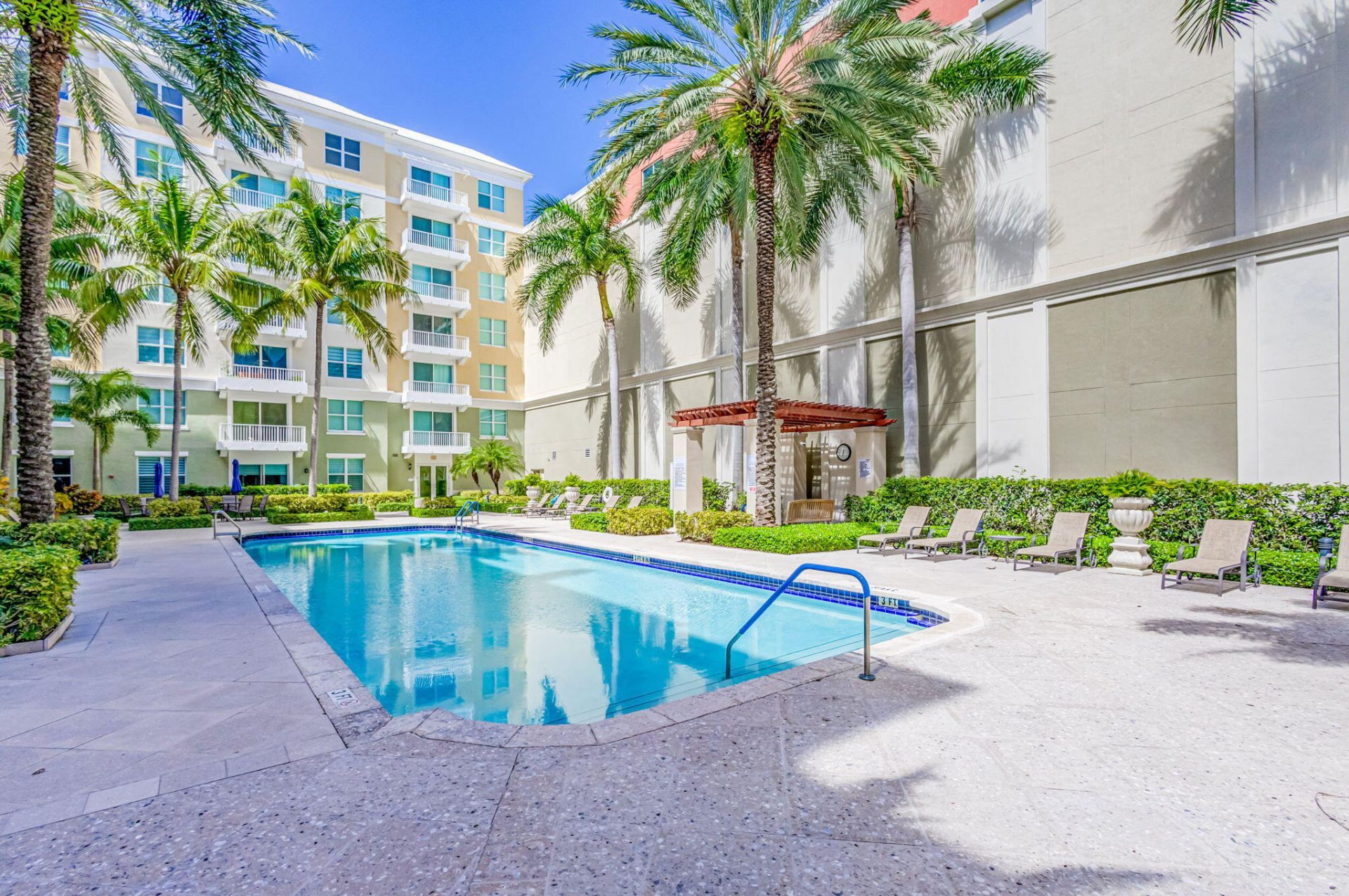 806 E Windward Way, Unit 108, Lantana, FL 33462 Photo