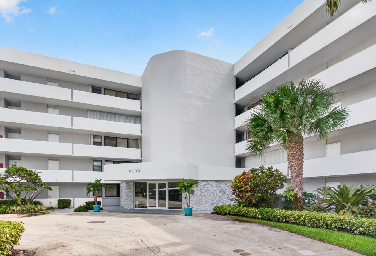8200 Lakeshore Drive, Unit 2010, Hypoluxo, FL 33462 Photo