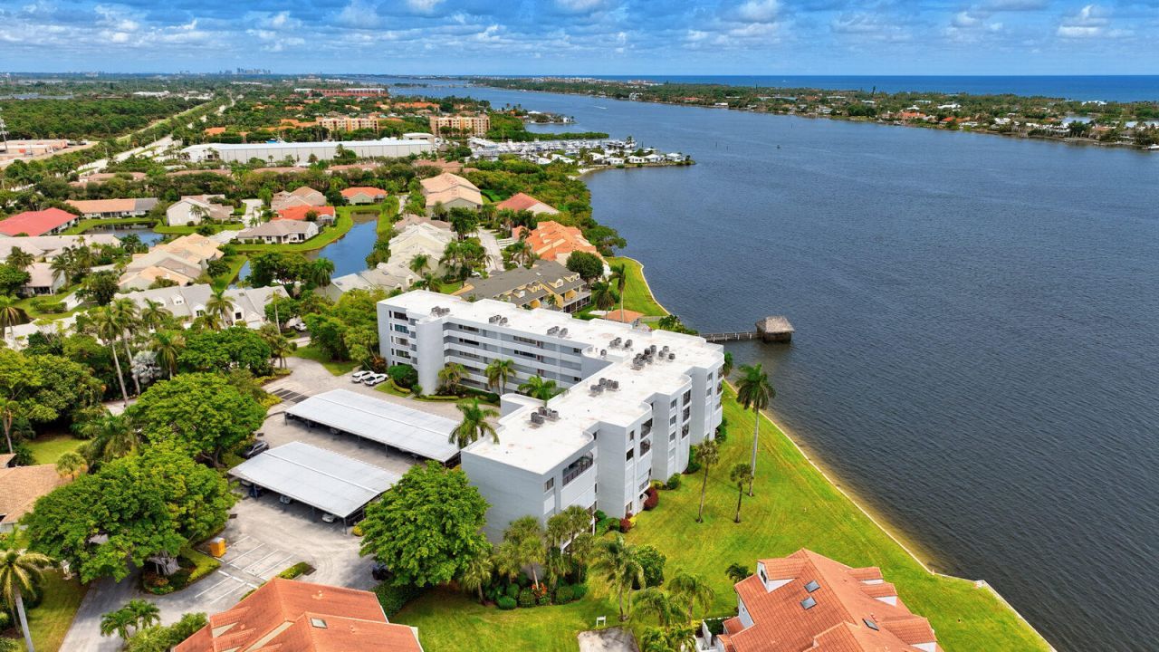 8200 Lakeshore Drive, Unit 2010, Hypoluxo, FL 33462 Photo