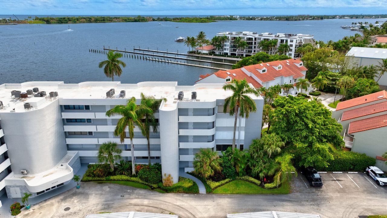 8200 Lakeshore Drive, Unit 2010, Hypoluxo, FL 33462 Photo