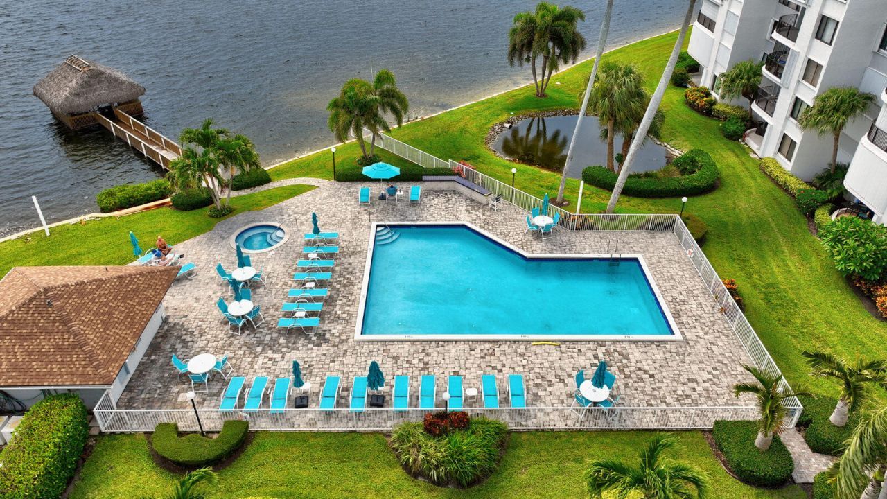 8200 Lakeshore Drive, Unit 2010, Hypoluxo, FL 33462 Photo
