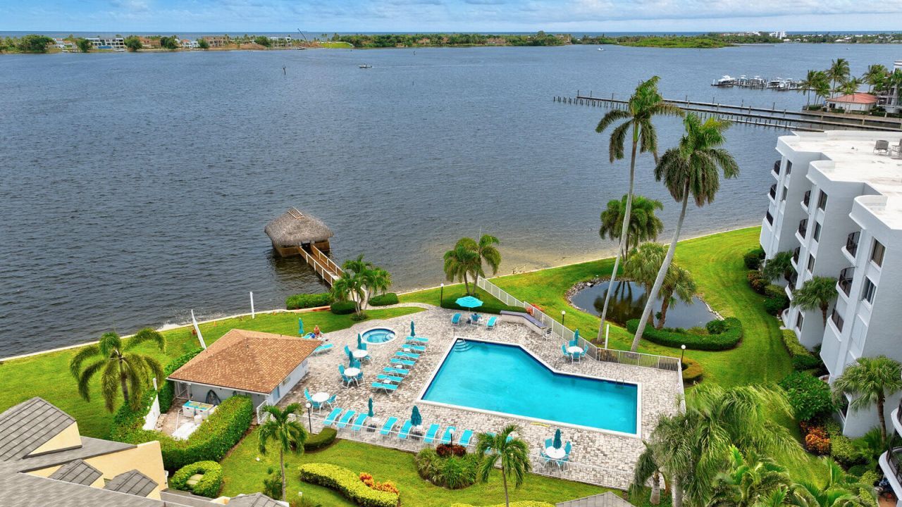 8200 Lakeshore Drive, Unit 2010, Hypoluxo, FL 33462 Photo