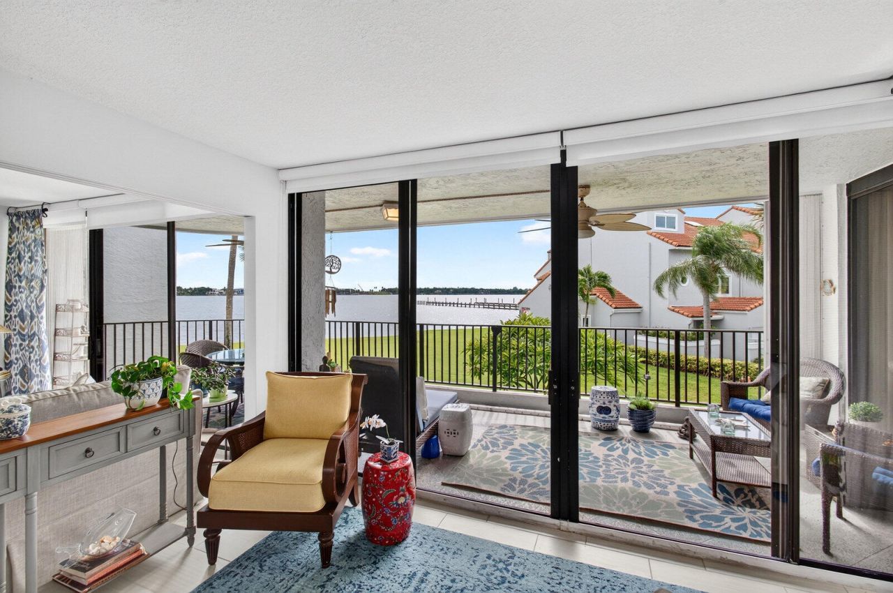 8200 Lakeshore Drive, Unit 2010, Hypoluxo, FL 33462 Photo