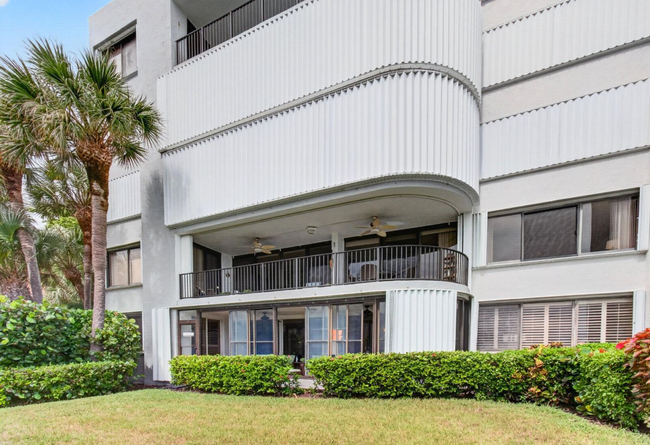 8200 Lakeshore Drive, Unit 2010, Hypoluxo, FL 33462 Photo