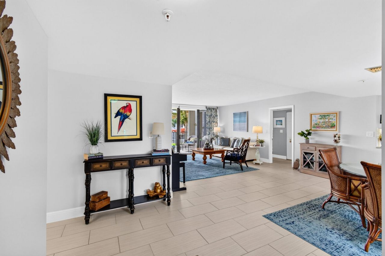 8200 Lakeshore Drive, Unit 2010, Hypoluxo, FL 33462 Photo