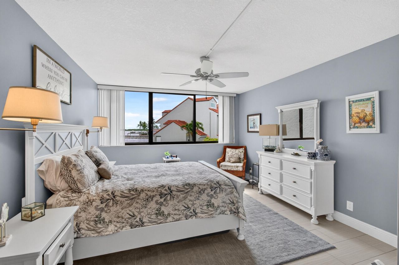 8200 Lakeshore Drive, Unit 2010, Hypoluxo, FL 33462 Photo