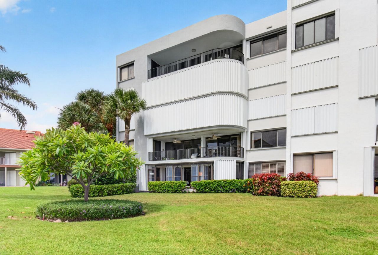 8200 Lakeshore Drive, Unit 2010, Hypoluxo, FL 33462 Photo